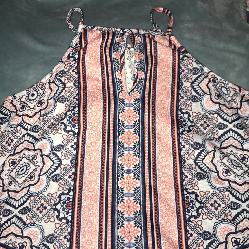 PRICE DROP🔅 Rue21 Tank Top - Picture 2 of 2